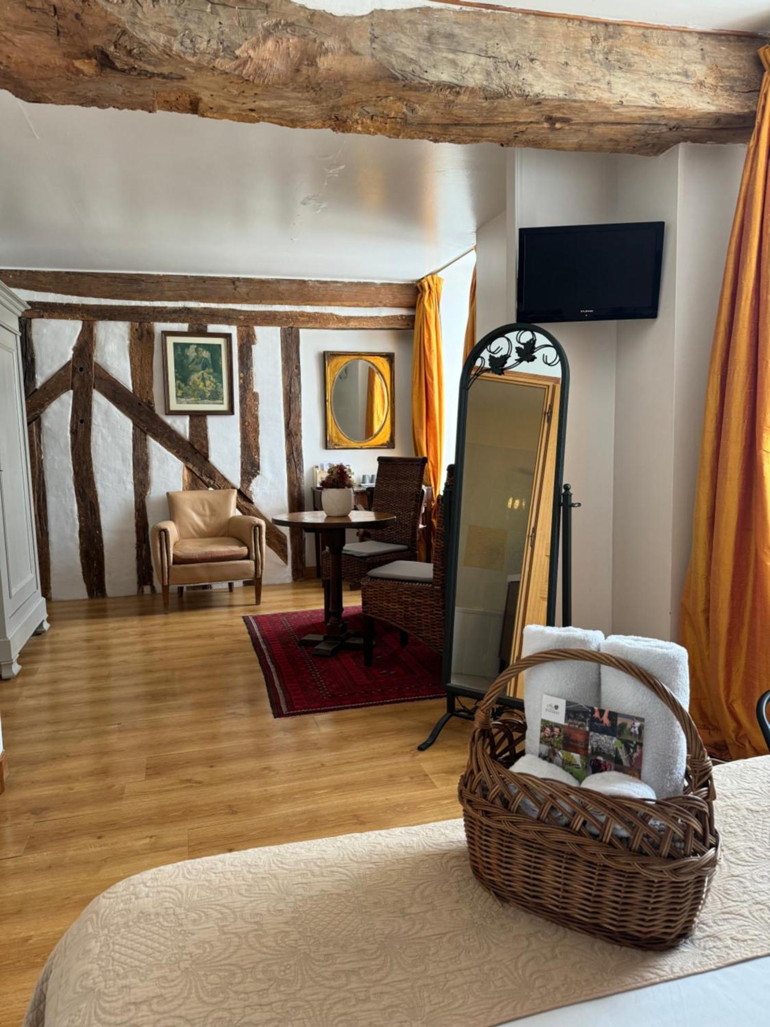 Domaine Borgnat Bed & Breakfast Escolives-Sainte-Camille Exterior foto