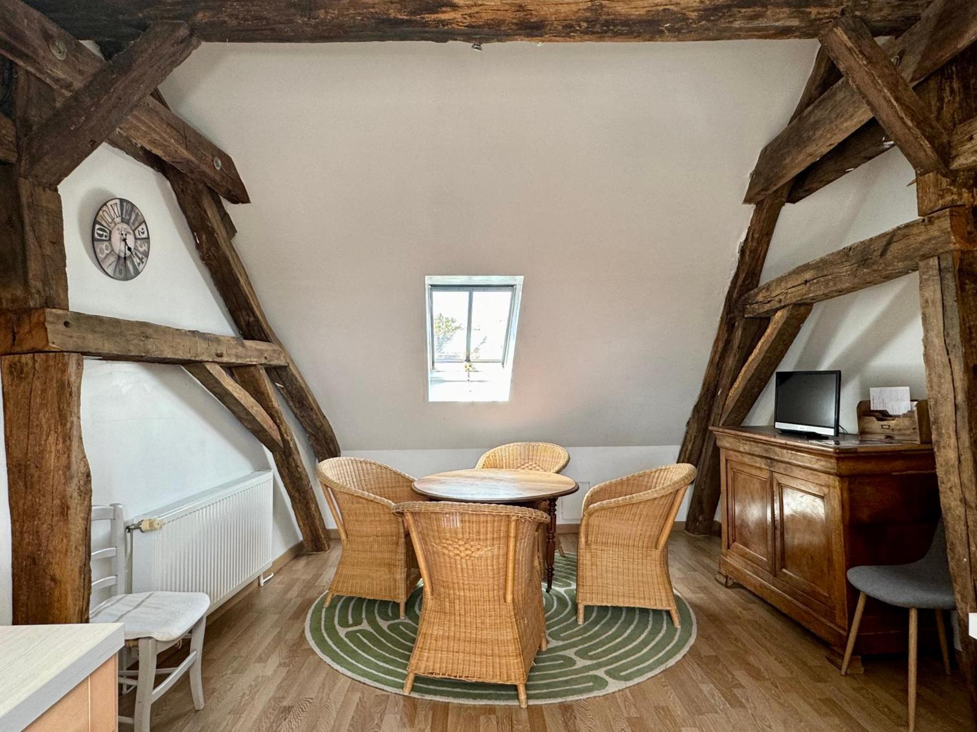 Domaine Borgnat Bed & Breakfast Escolives-Sainte-Camille Exterior foto